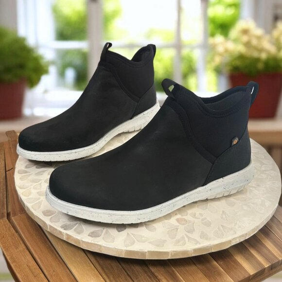 BOGS Juniper Waterproof Leather Chelsea Slip-On Boot Womens 8.5 Black  72692001 - Picture 6 of 13